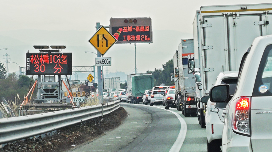 九州道 益城熊本空港ｉｃ 嘉島ｊｃｔ 熊本地震以降の渋滞続く 全面再開 見通したたず 物流ニッポン 全国の物流情報が集まるポータルサイト