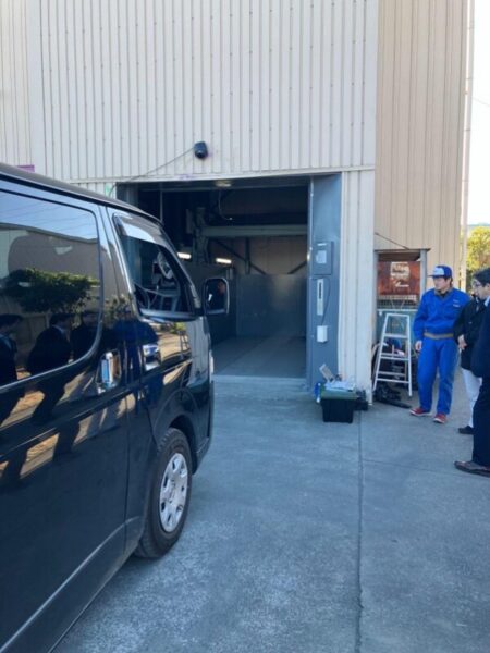 どこにタグを付ければエレベーターが反応するのかなどを調査