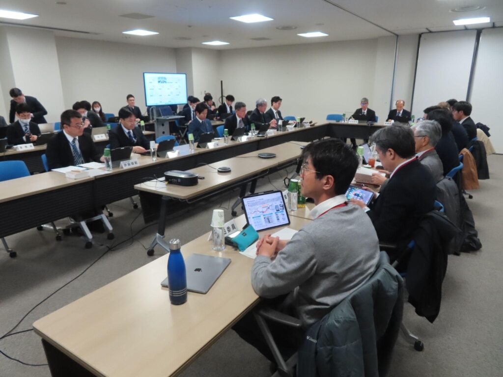自動運転インフラ検討会で実証実験の結果を報告